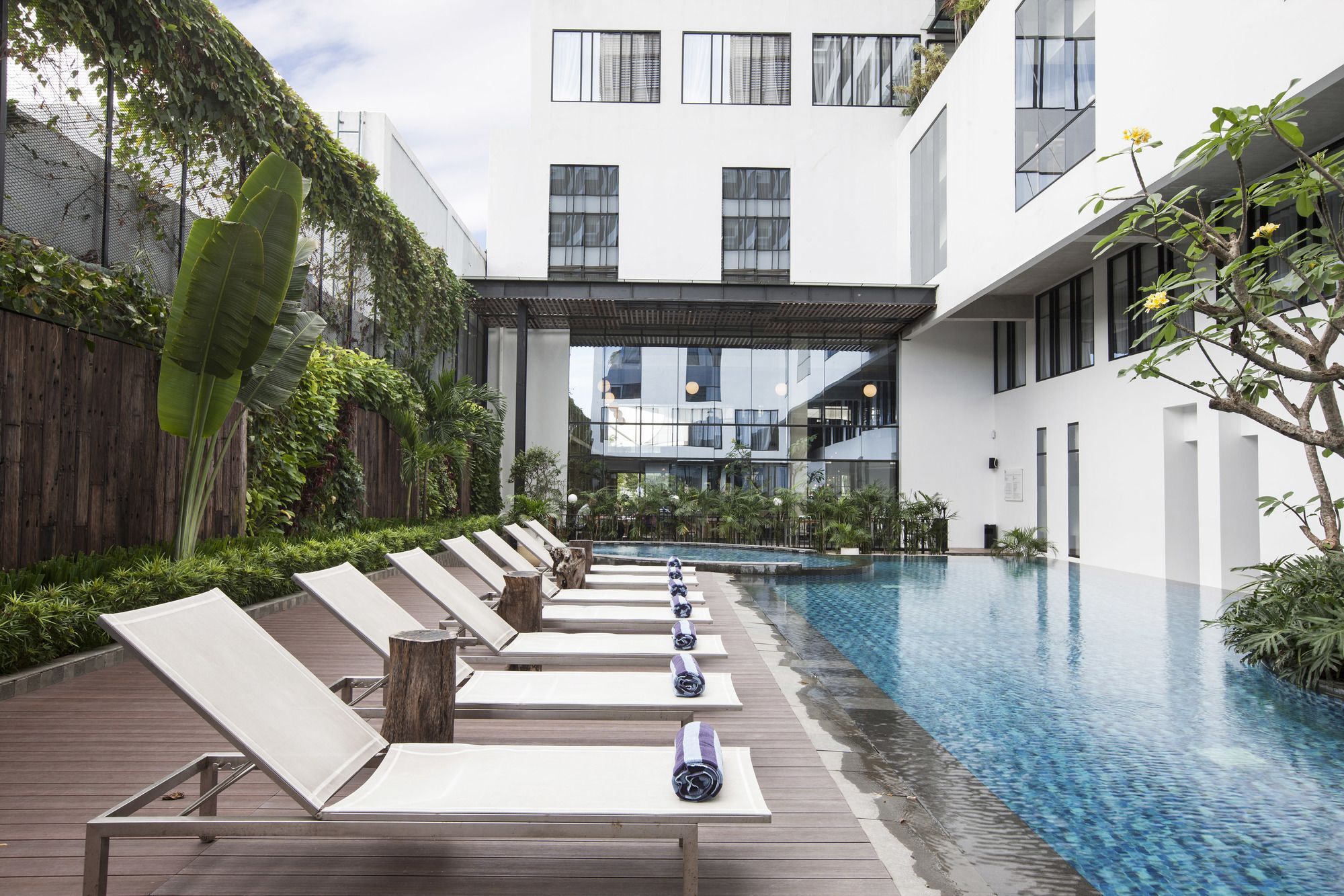 Gaia Cosmo Hotel Yogyakarta Exteriér fotografie